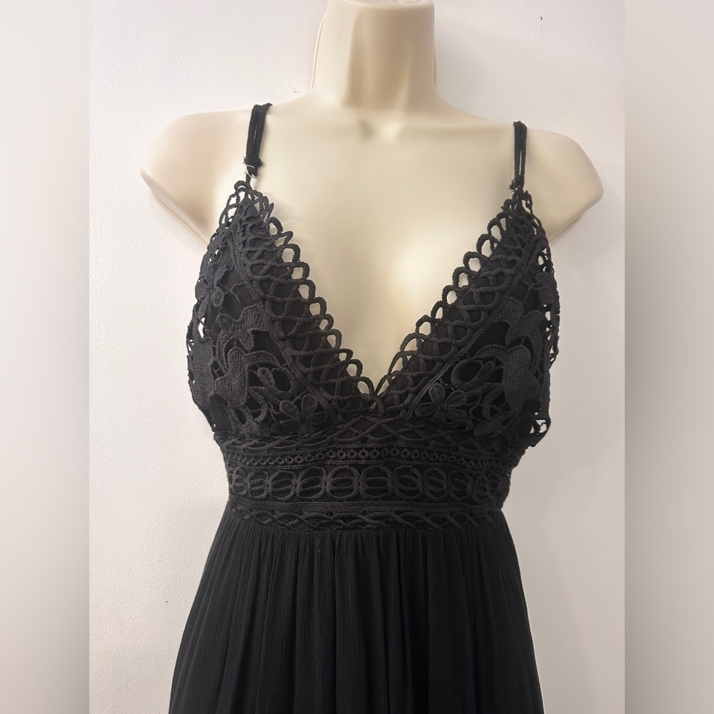Revamped Black Cutout Maxi Dress Crochet Lace Adjustable Straps 100% Rayon M - Picture 2 of 11